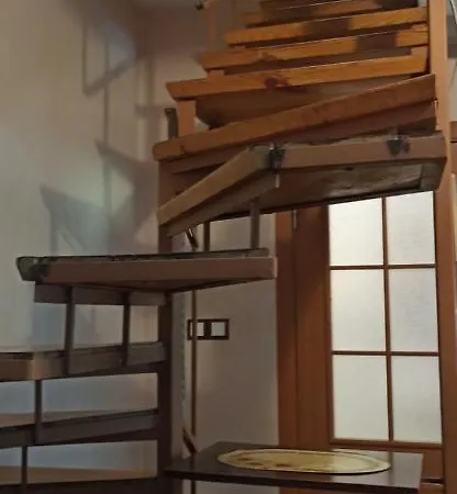 Art Dim Apartment